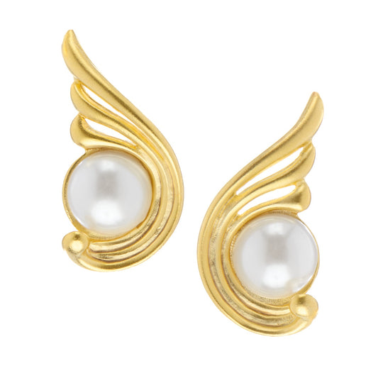 Pearl Stud Earrings in Elegant Design