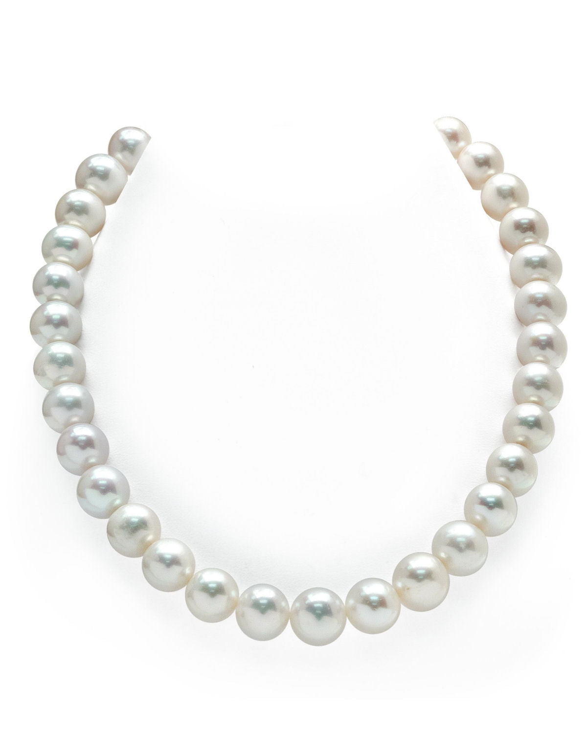 White Freshwater Pearl Necklace in AAA Quality 2