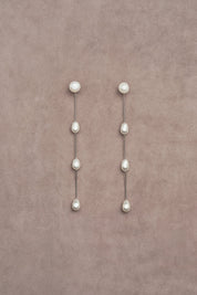 MEDIUM PEARL DROP EARRINGS