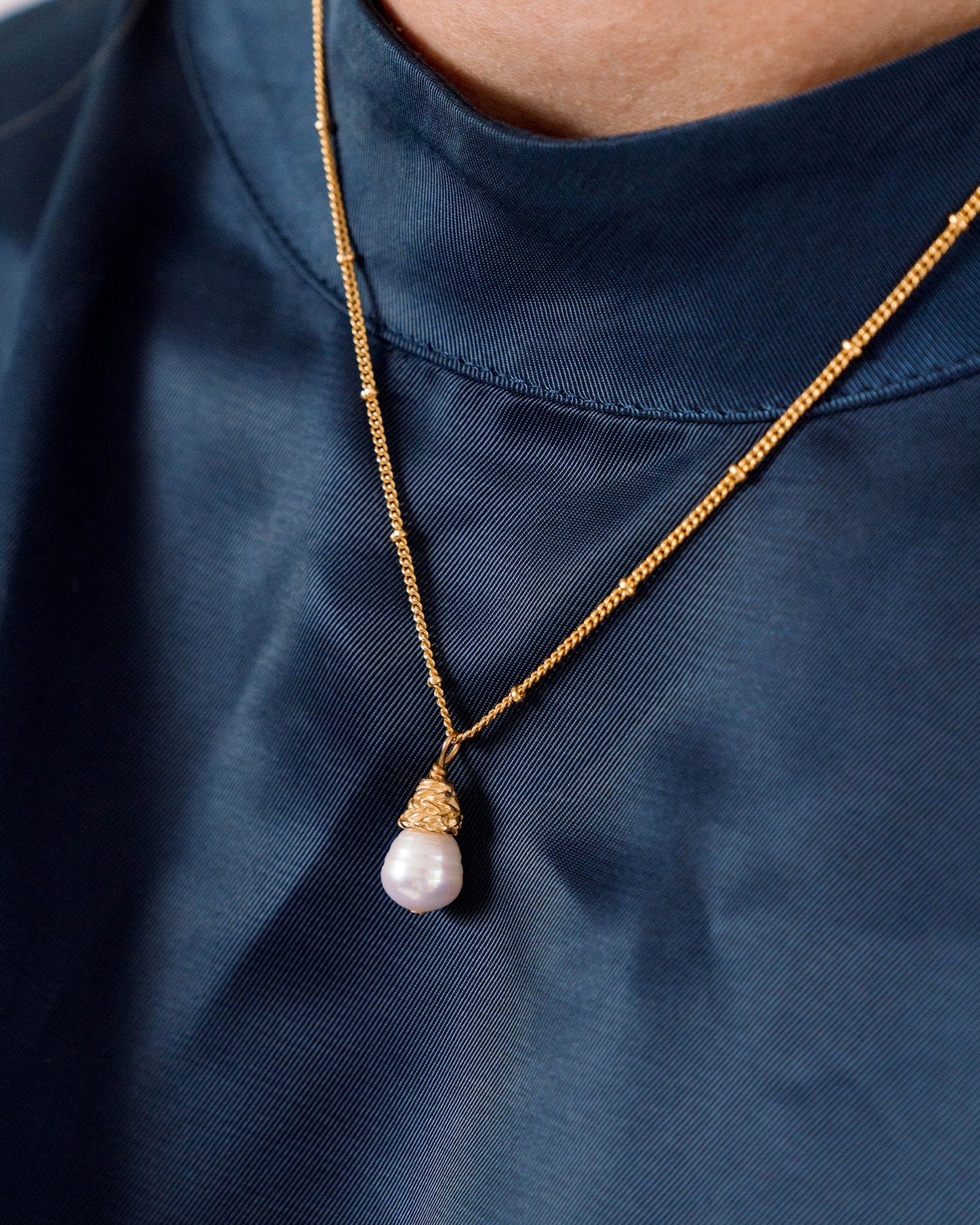 Elegant Dainty Pearl Drop Necklace Design