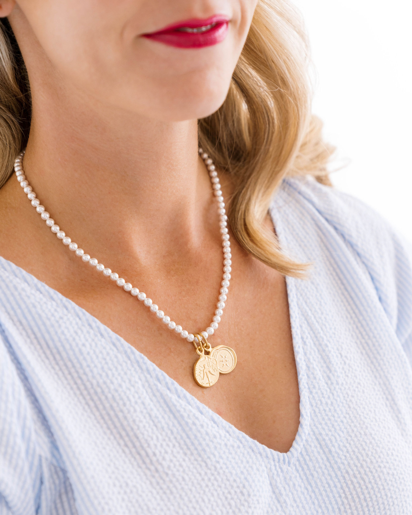 Elegant Pearl Necklace with Widow's Mite Design