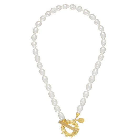 Elegant Pearl Necklace in Silver 2