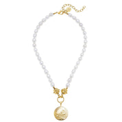 Tobacco Leaf Pearl Necklace