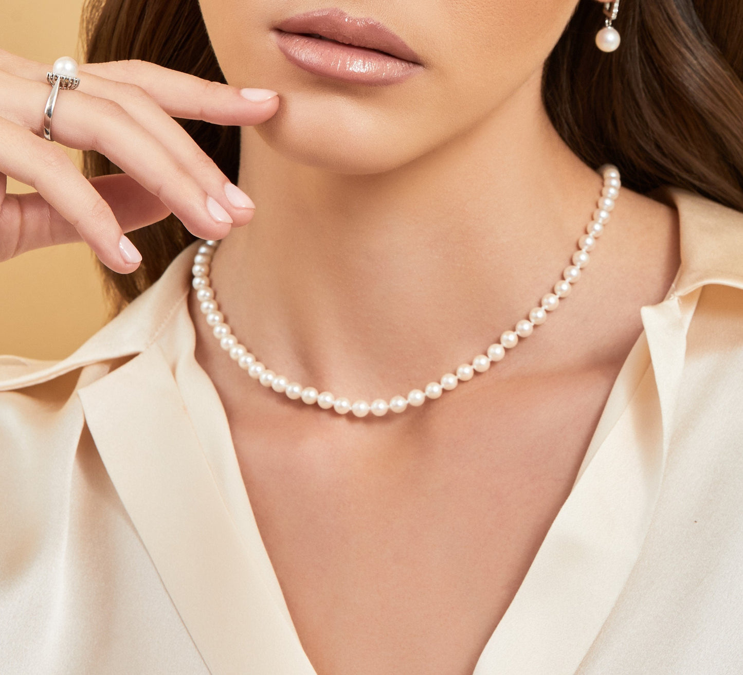 White Akoya Pearl Necklace in AA+ Quality 3