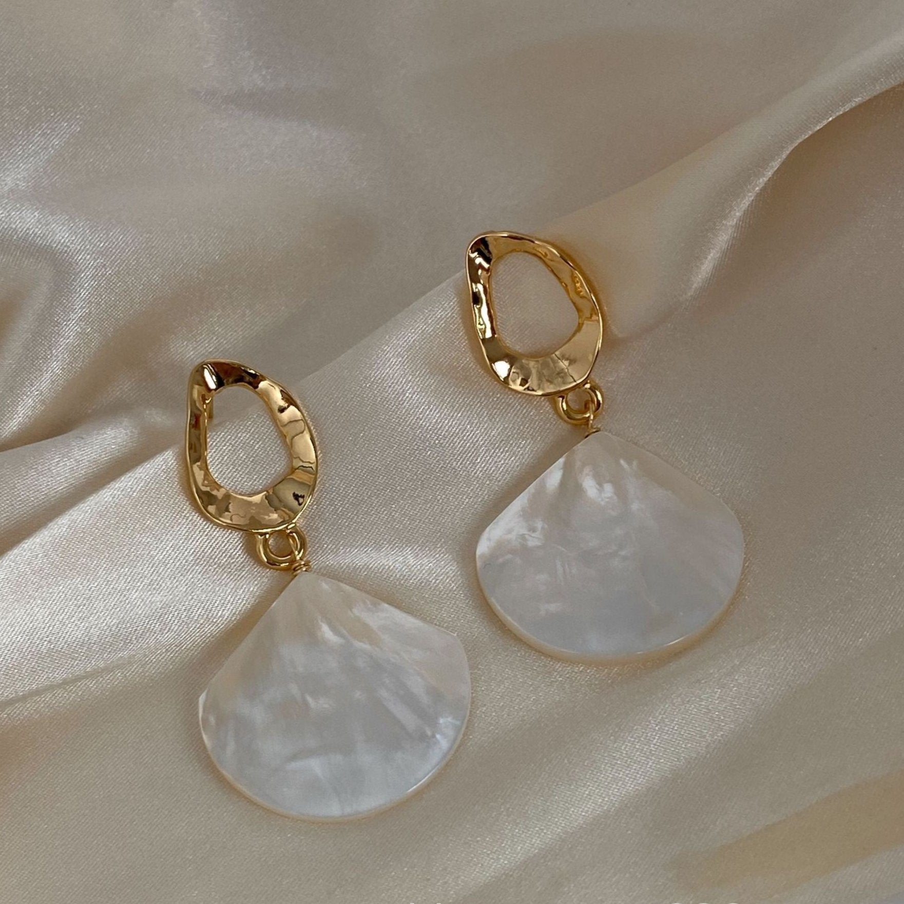 White Shell Irregular Hoop Earrings