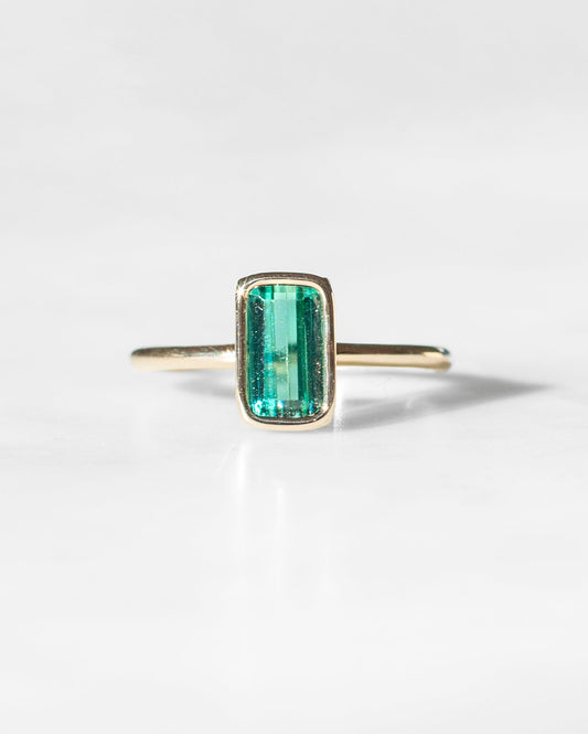 Step Cut Green Tourmaline Floating Ring in 14K Gold