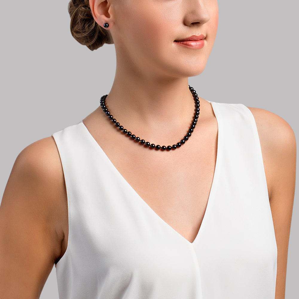 Black Akoya Pearl Necklace in AAA Quality 2