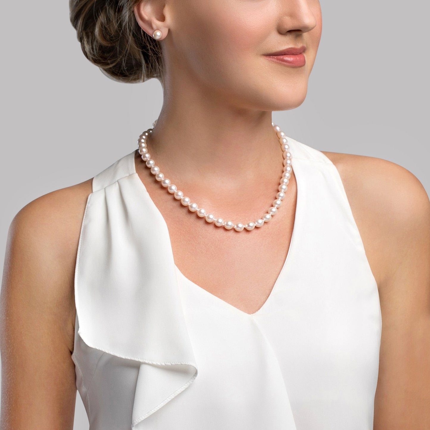 Graduated White Akoya Pearl Necklace in AAA Quality