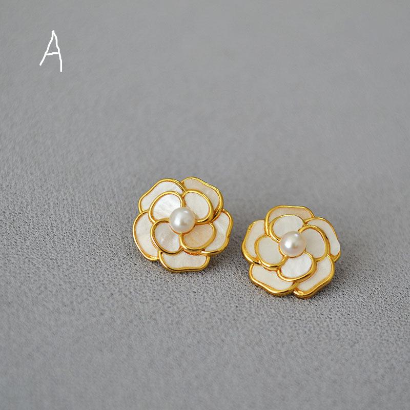 Camellia Pearl Earrings