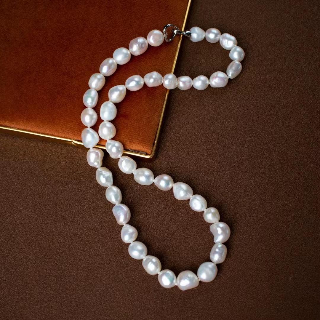 9-10mm-baroque-pearl-necklace-silver-house-of-pearls-1_710edbd2-9c45-480a-8871-bffa3a6c1fc0.jpg