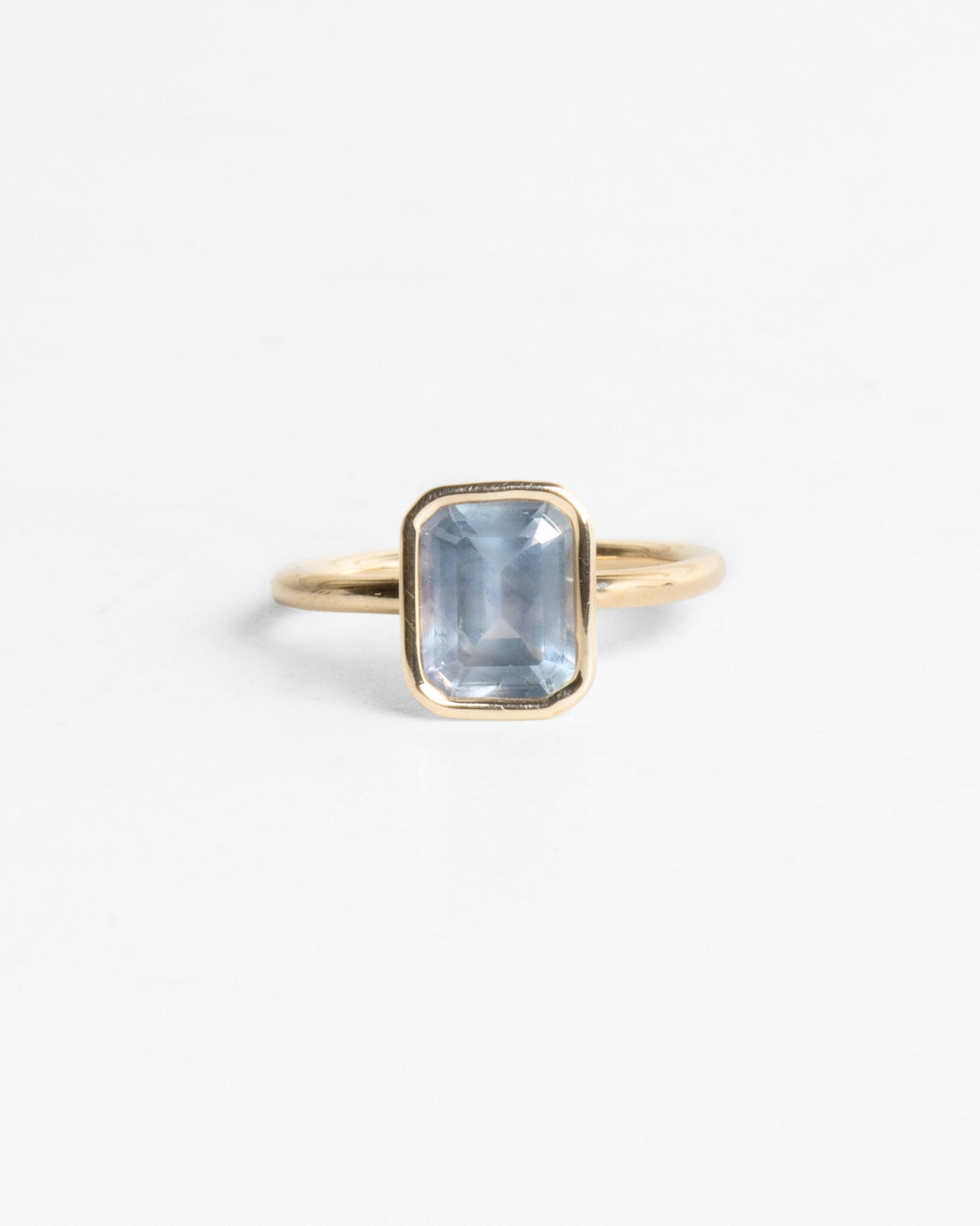 Blue Grey Sapphire Floating Ring in 14K Gold