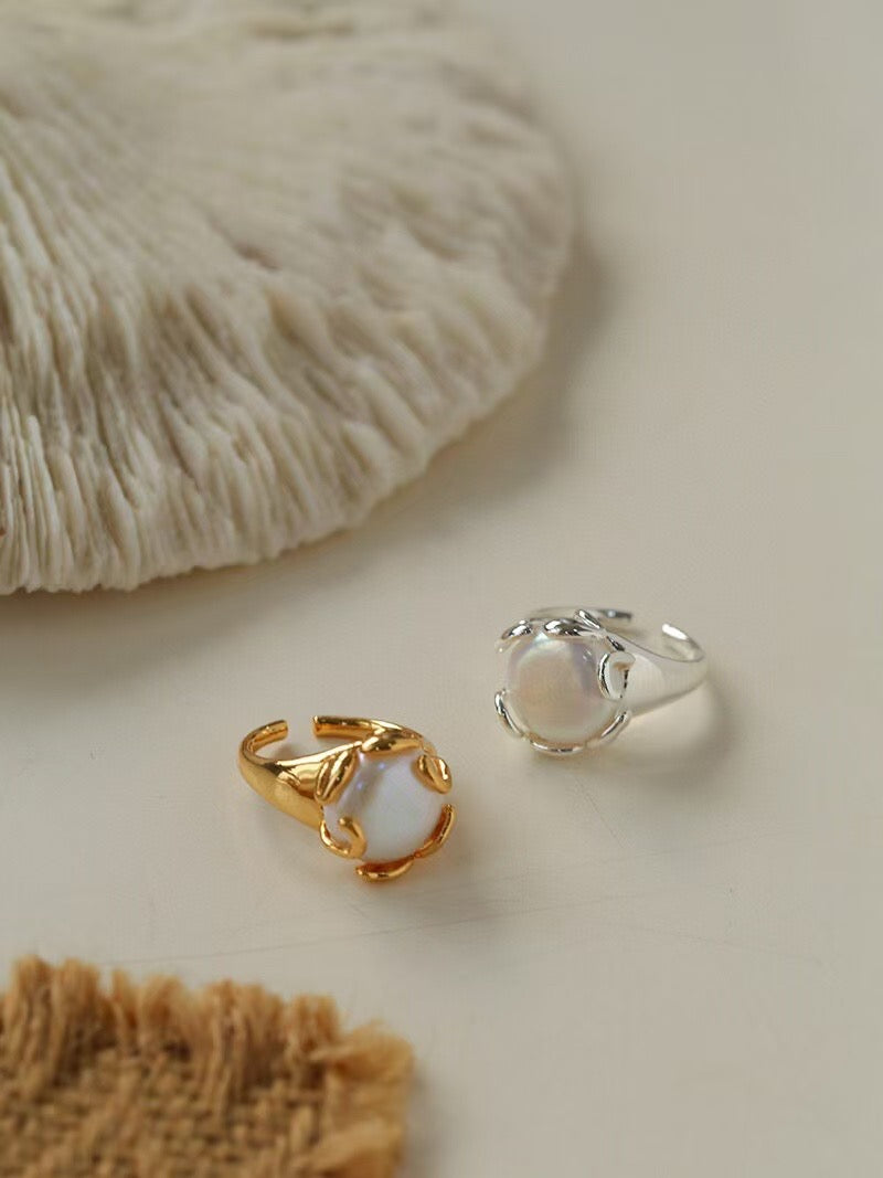 Flower Bud Baroque Pearl Ring