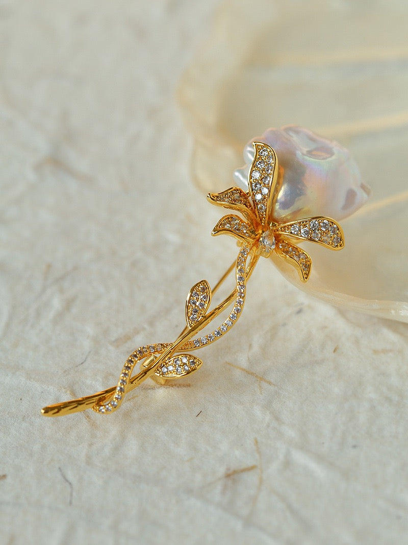 Flower Designed Baroque Pearl Brooch