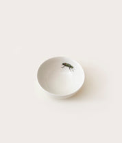 Tiny Bowl, Bug Trompe L'oeil