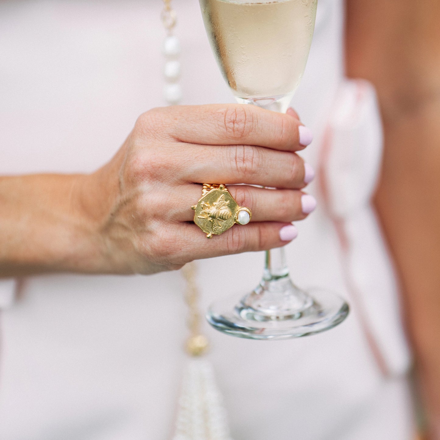 Elegant Pearl Ring in Classic Design