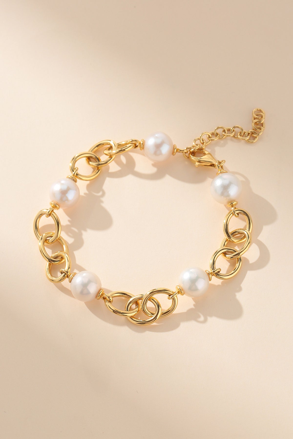 Chunky Silver Chain Bracelet with Freshwater Pearls