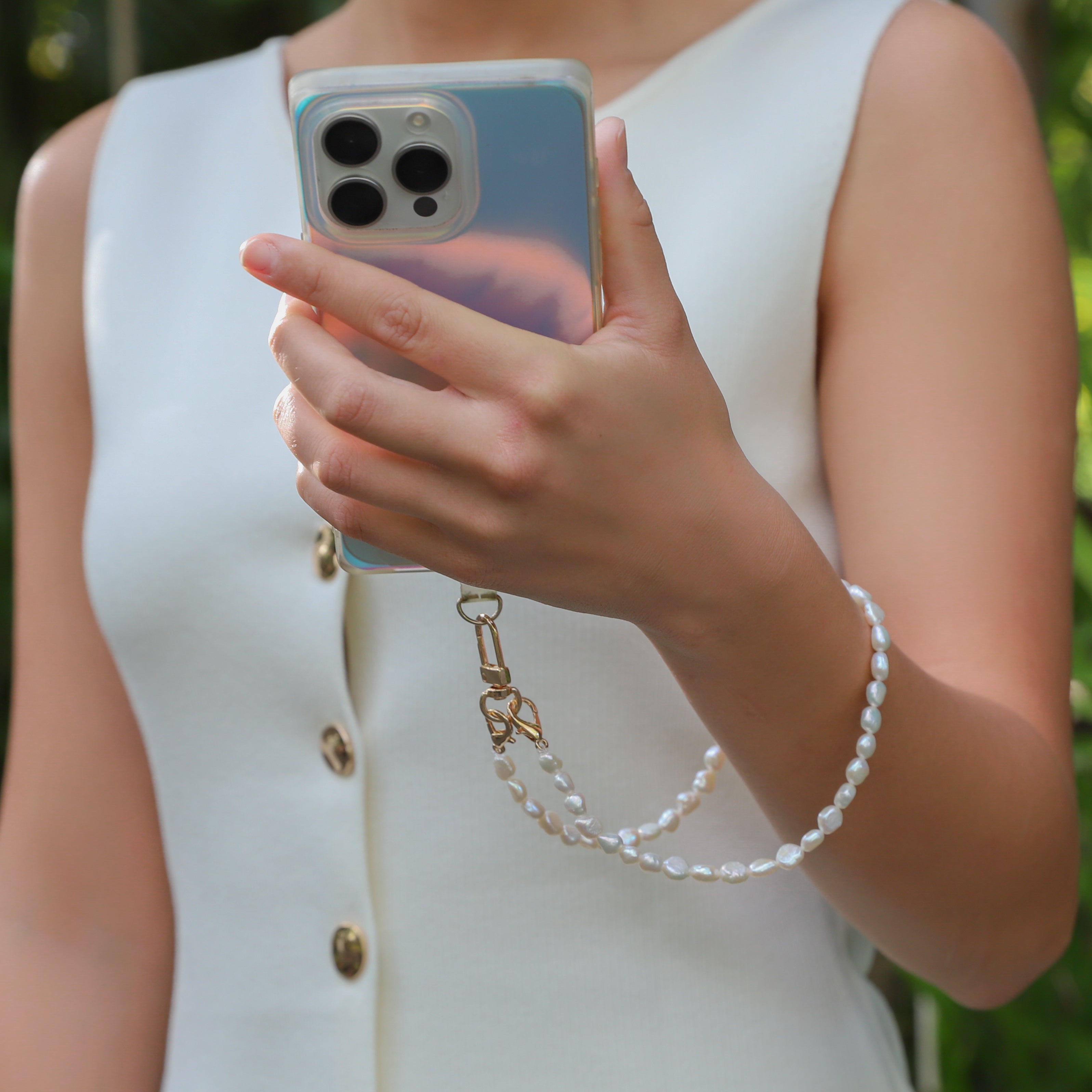 Luxury Natural Pearl Phone Wristlet