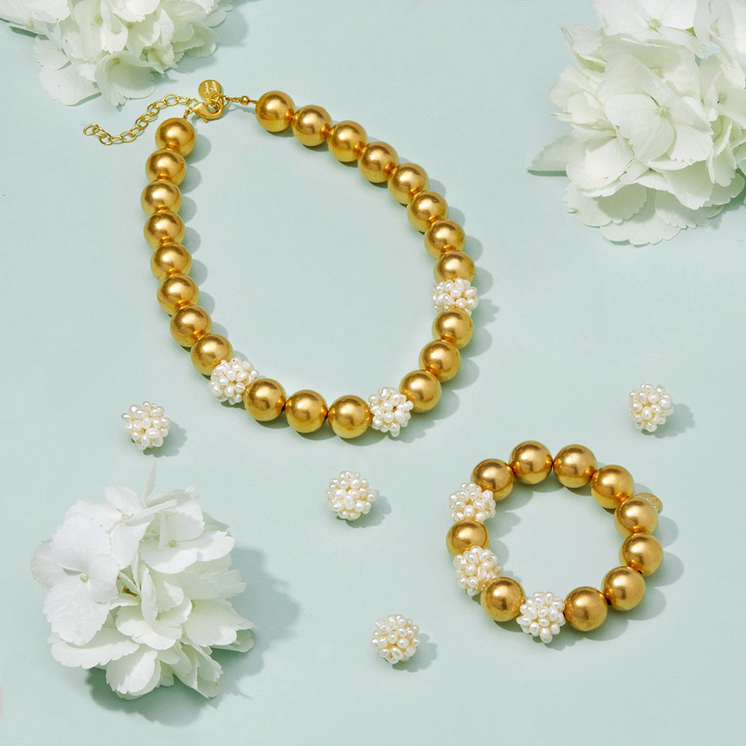 Cluster Pearl Necklace in Elegant Design