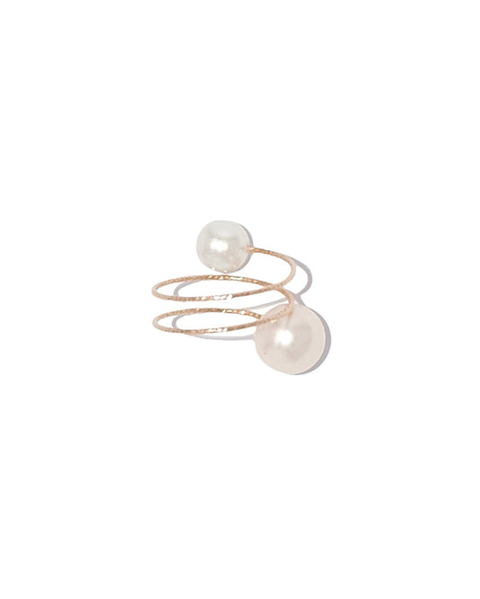 Elegant Pearl Ring with Halo Design 1