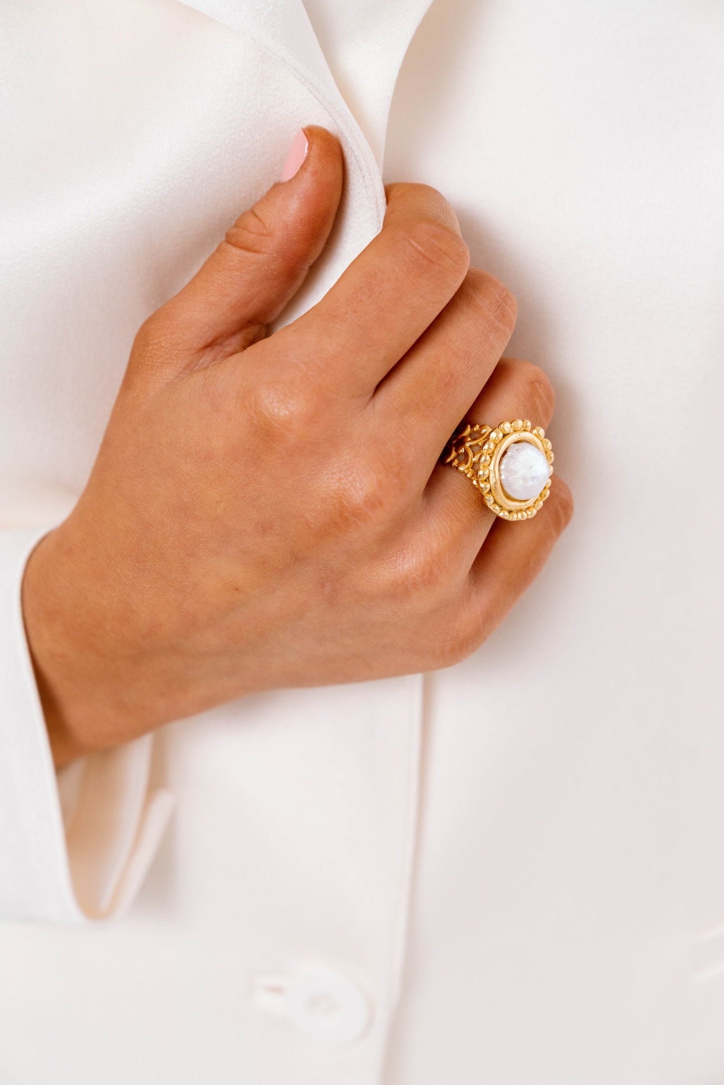 Dotted Pearl Adjustable Ring Design