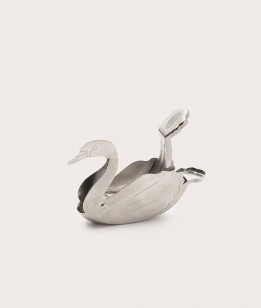 Swan Design Lemon Squeezer in Stylish Look