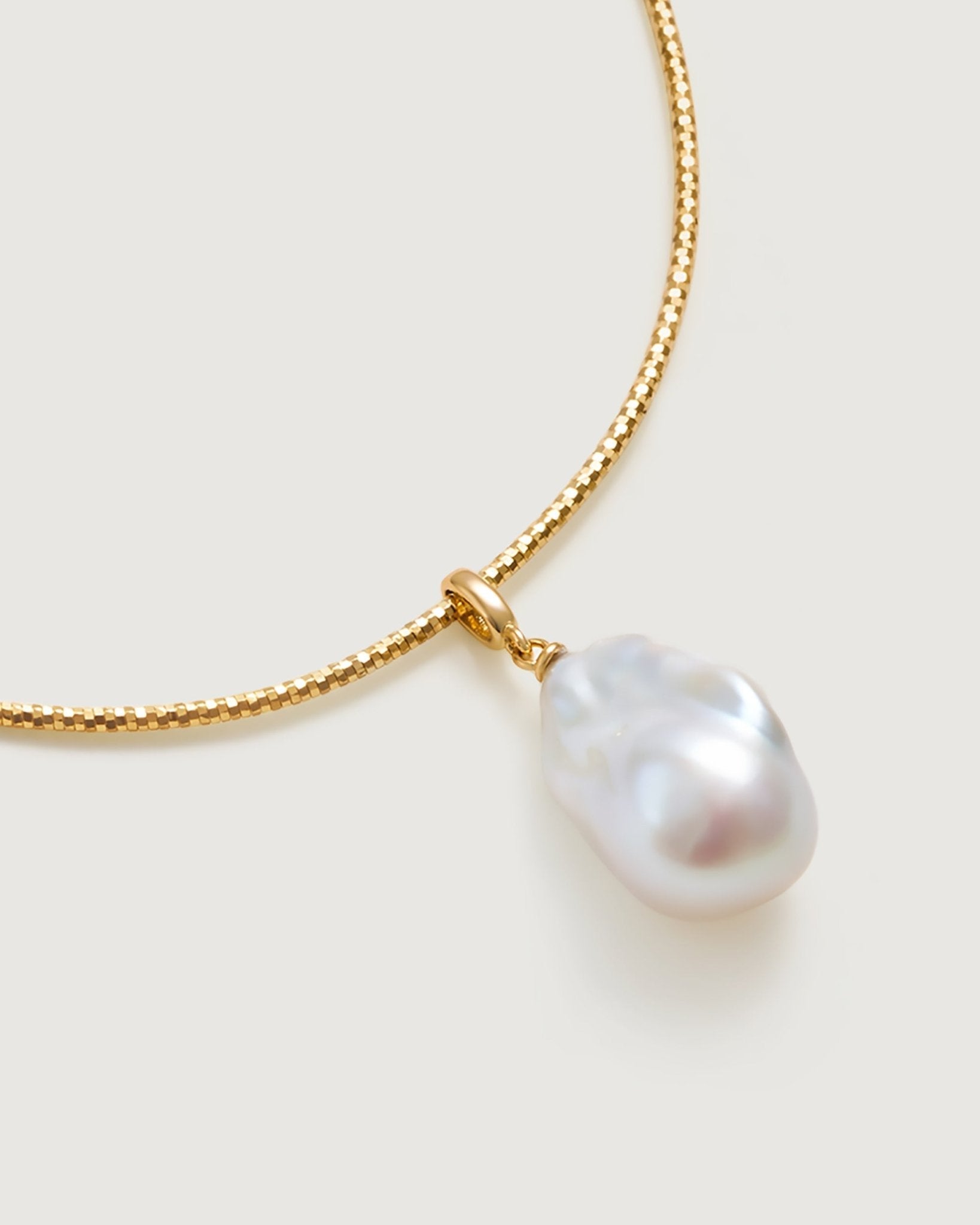 Angelica Dahurica Baroque Pearl Necklace