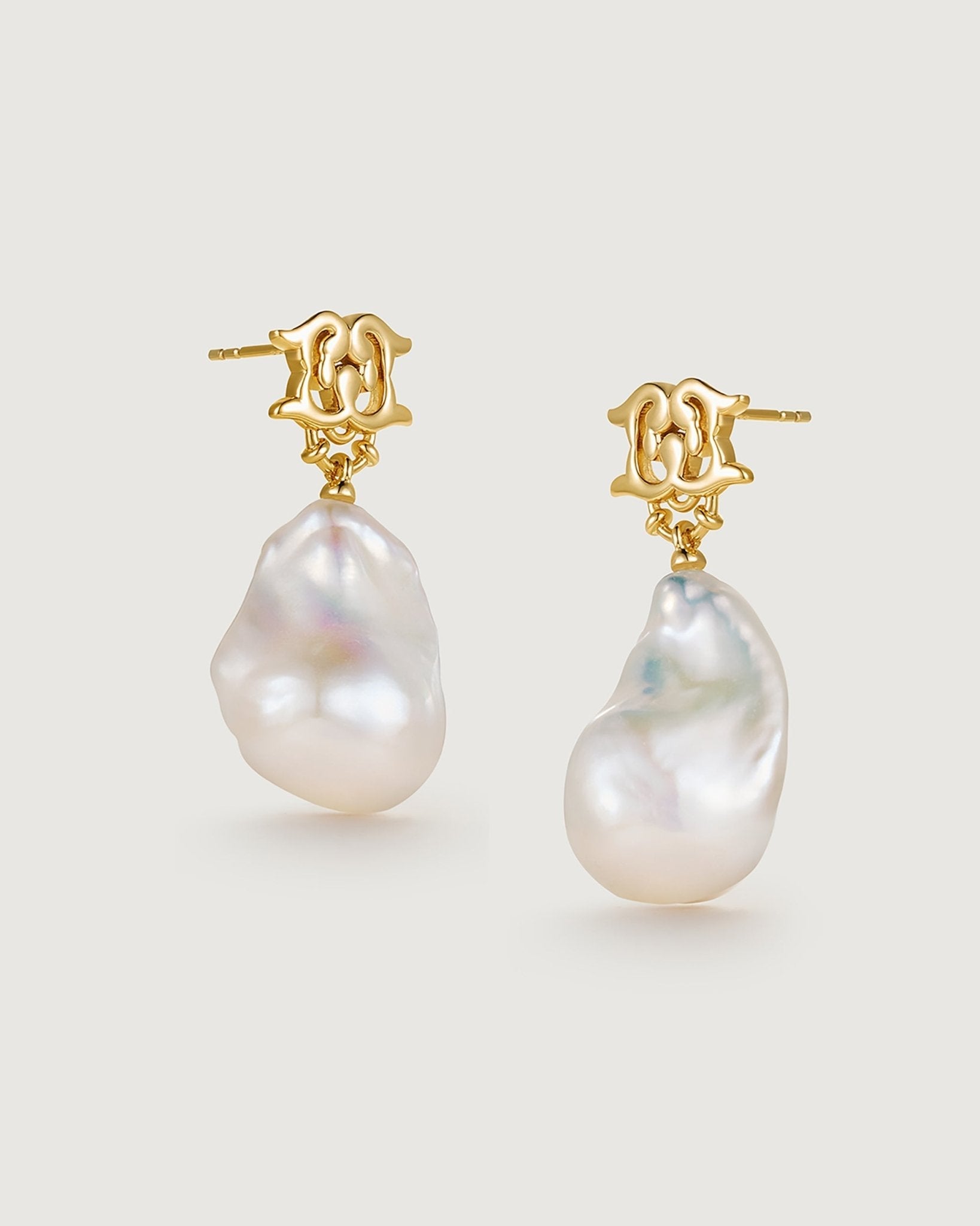 arabesque-drop-earring-634060_b879c9f0-d9e6-4df1-b428-32705abd7f6d.jpg