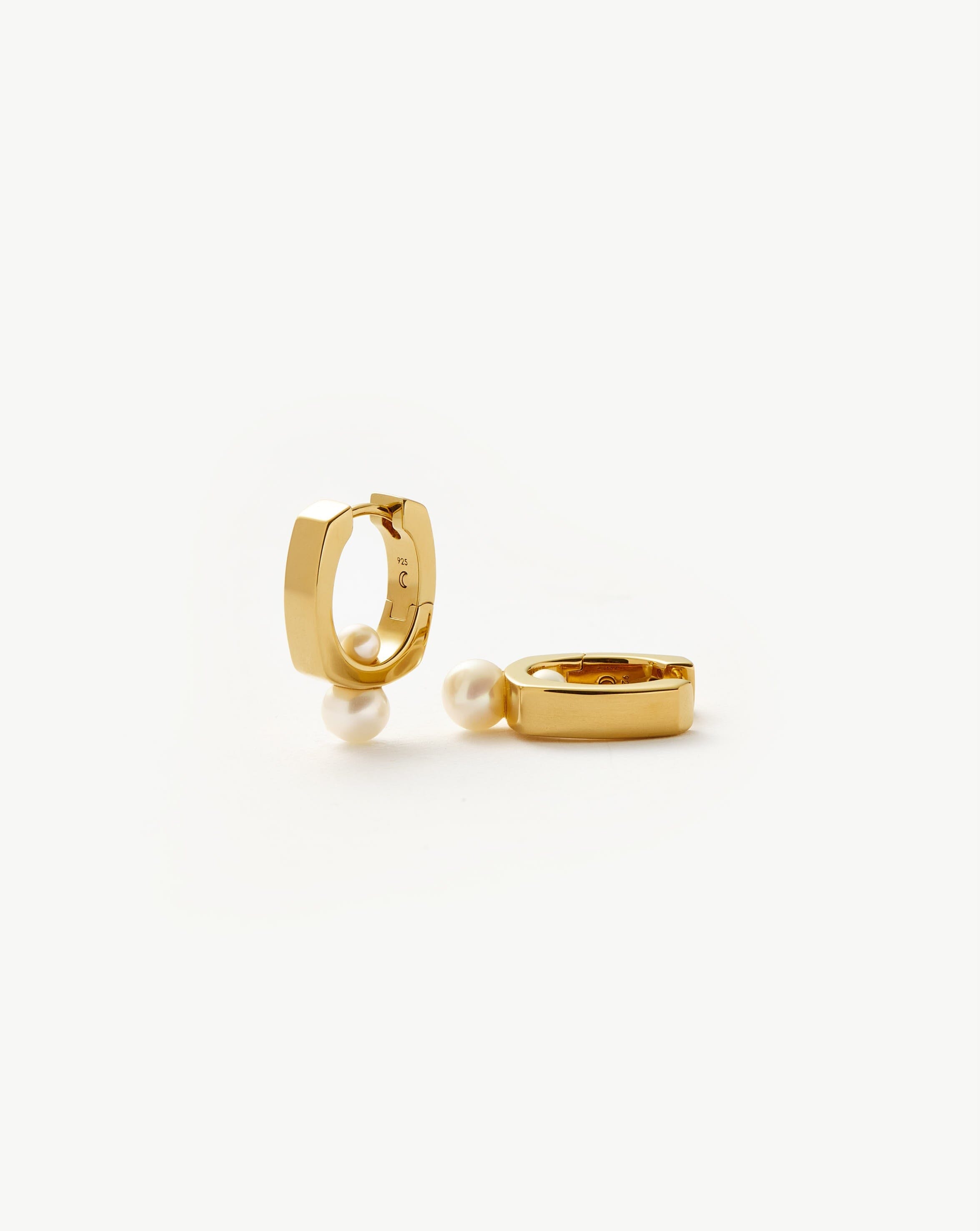 Button Pearl Square Small Hoop Earrings | 18k Gold Plated/Pearl