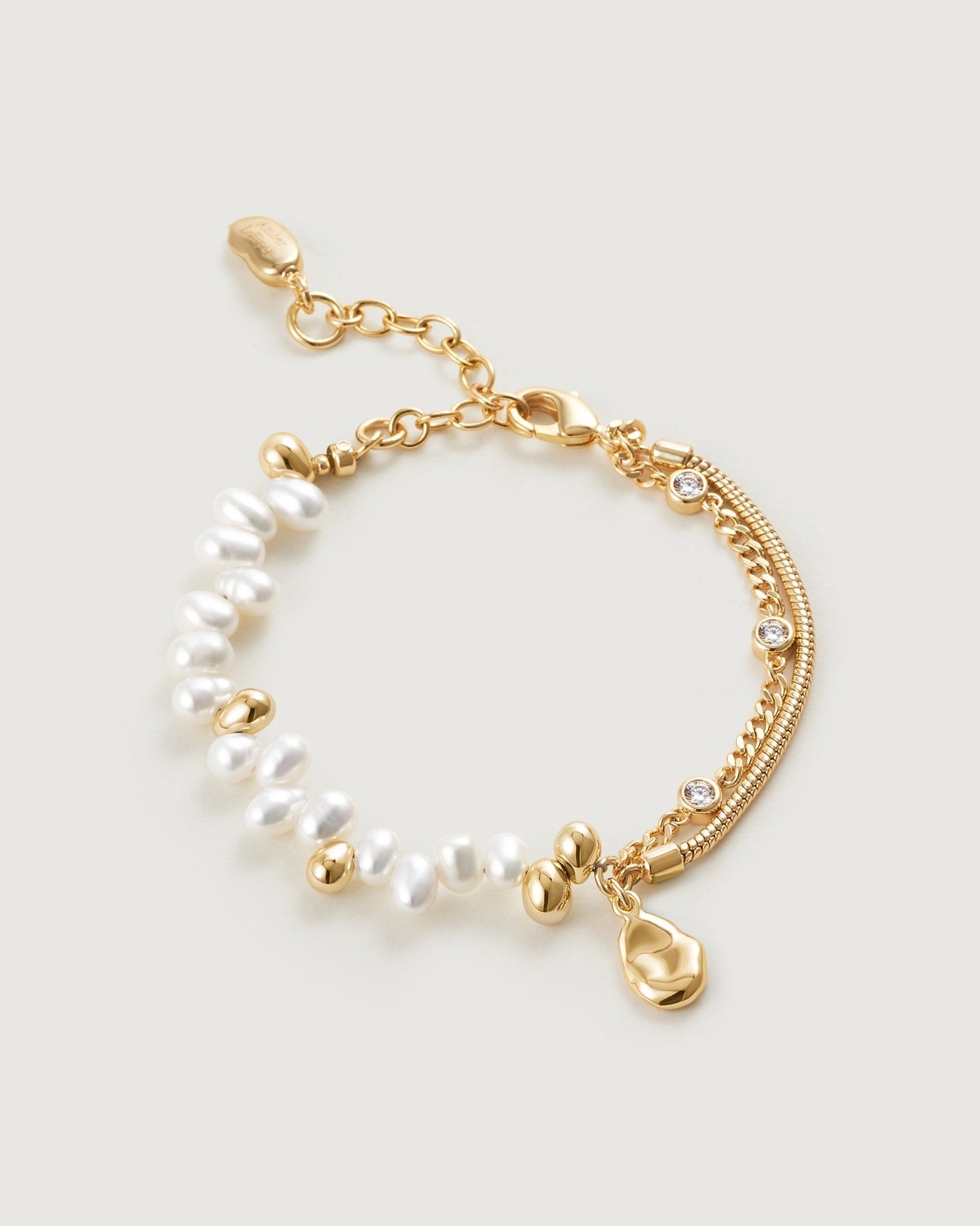 coast-pearl-bracelet-112125_dcc4791b-192d-4c86-88aa-e6b46650dcb2.jpg