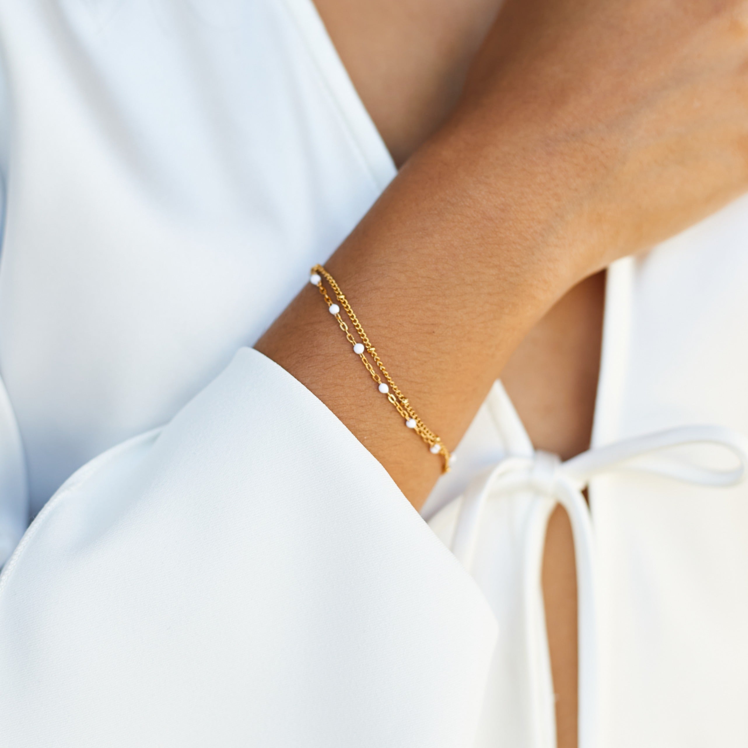 dainty-white-bracelet_51285695-41f1-420d-83b0-10139aefe32a.jpg