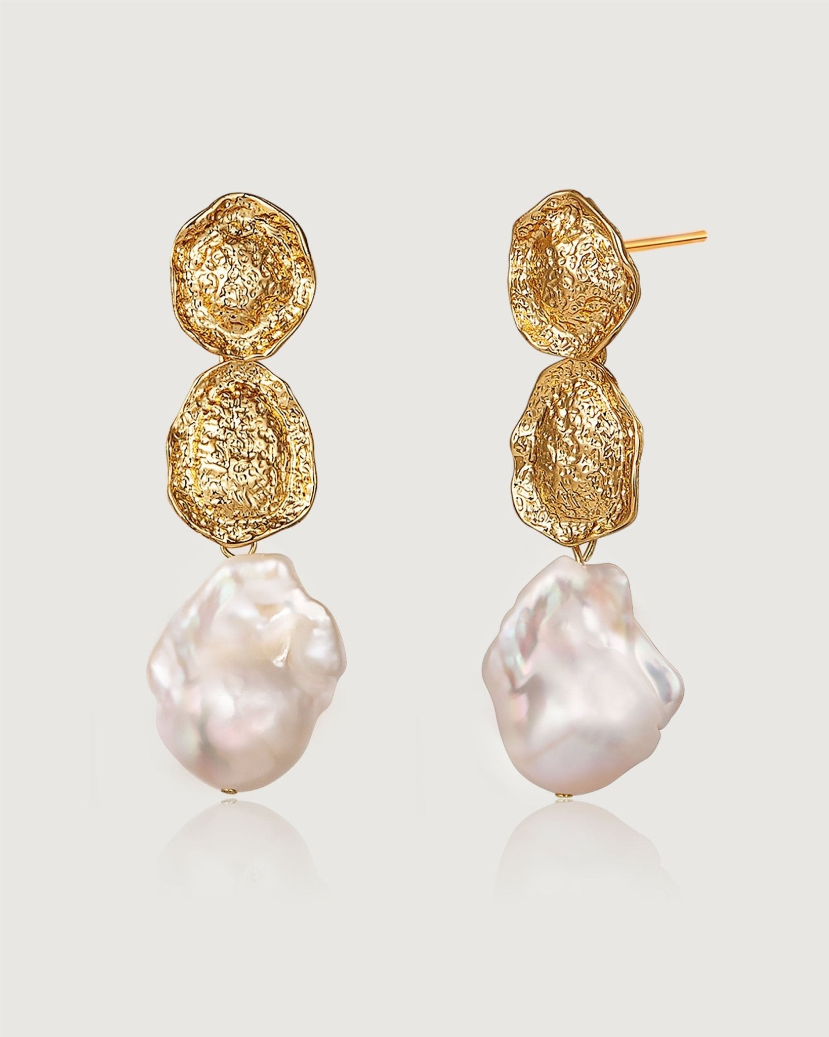 desolate-realm-baroque-pearl-earring-834705_a1a11e78-accf-4e38-93e8-9c588cb57fdd.jpg