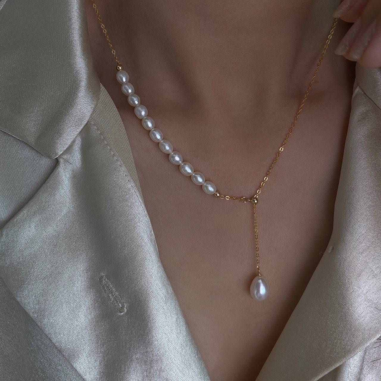 Adjustable Pearl Pendant Necklace (US)