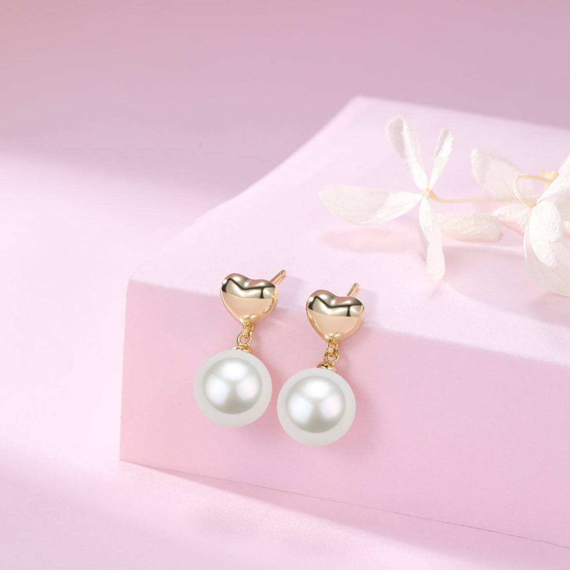 Freshwater Pearl Heart Stud Earrings in 10-11mm Size