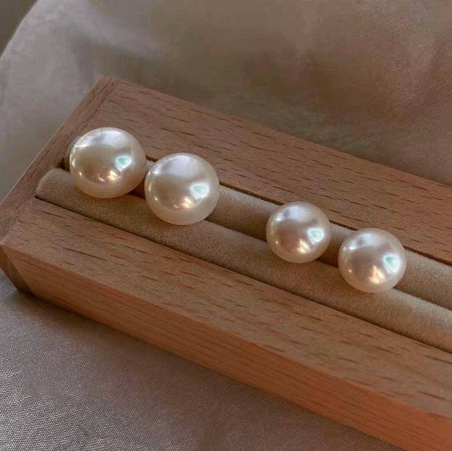 Black Button Freshwater Pearl Stud Earrings