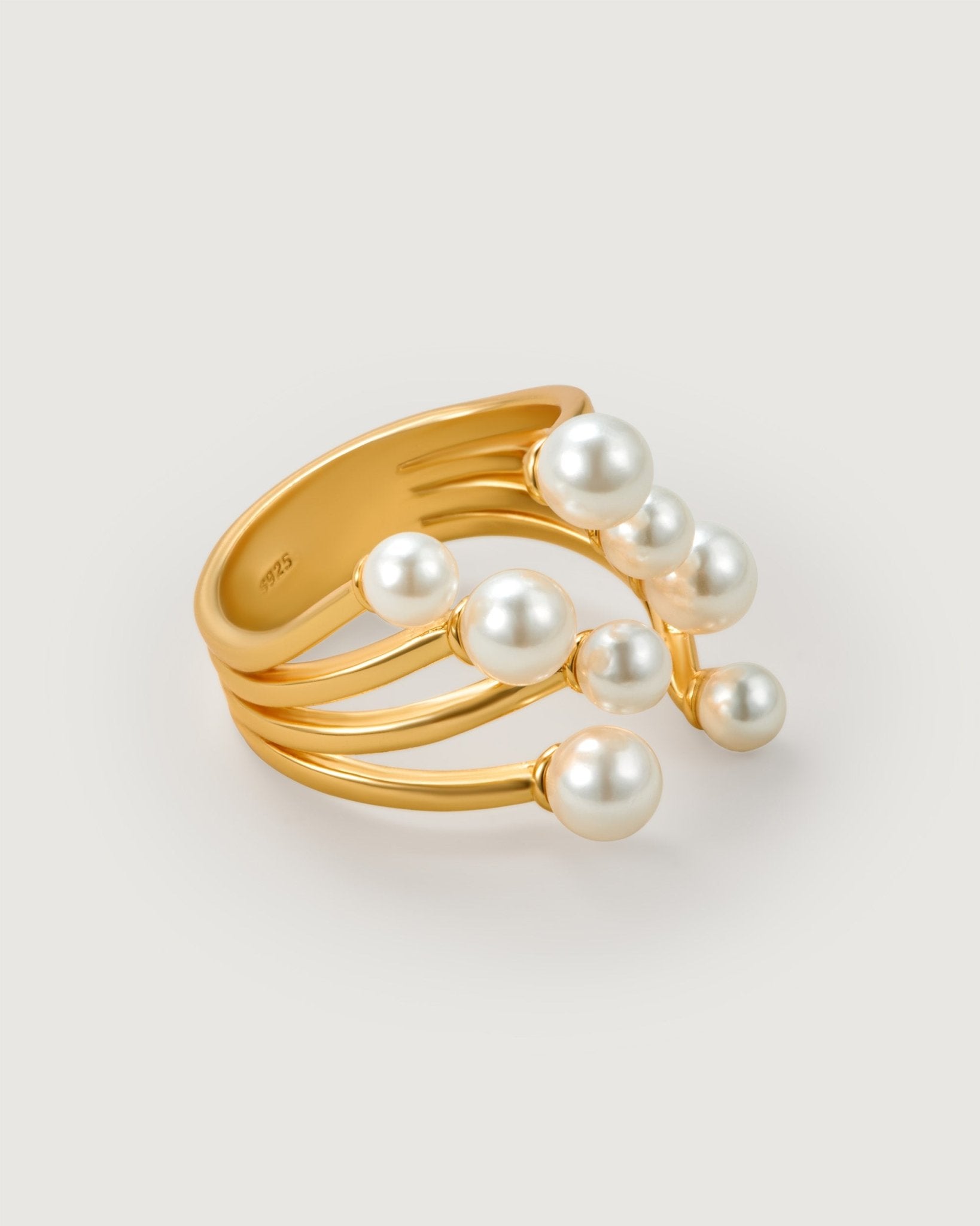 Flowing Light Pearl Ring