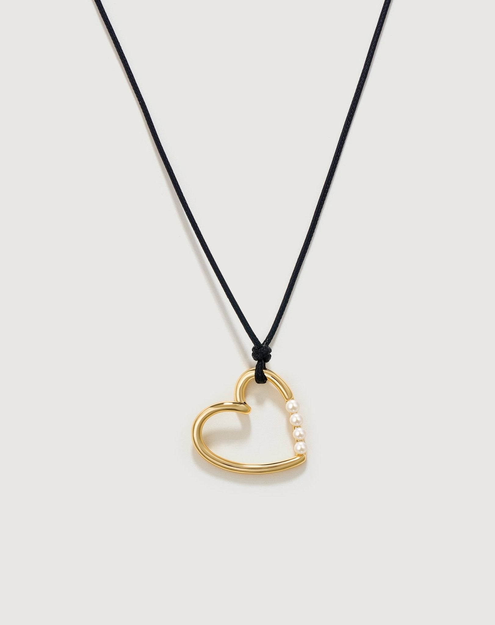 follow-heart-pendant-necklace-956998_ff442b82-f183-420d-961f-d9f900776f39.jpg