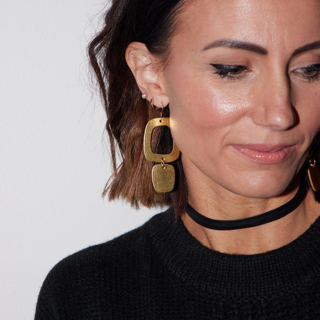 Essential Gold Huggie Earrings for Everyday Wear