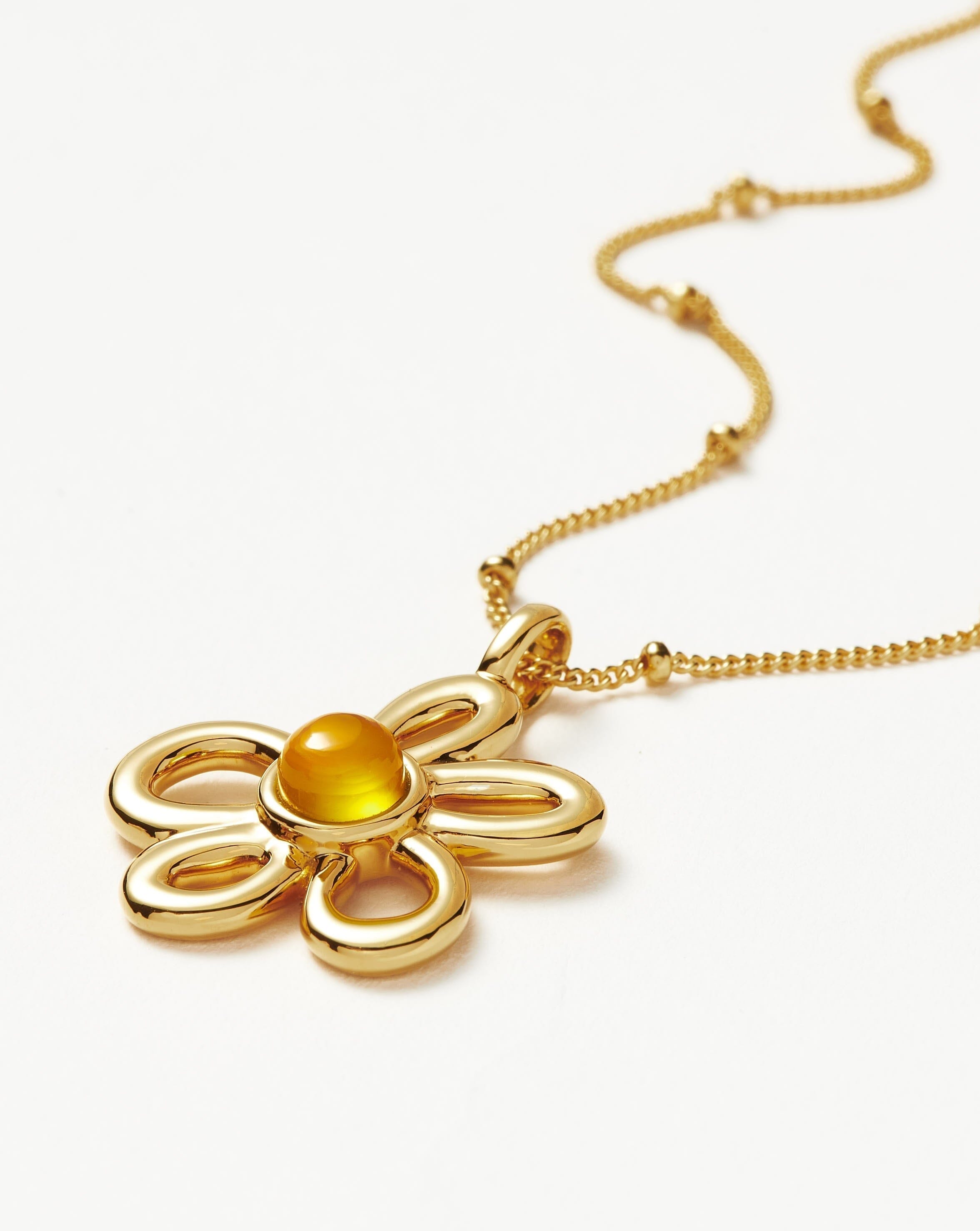 good-vibes-retro-flower-pendant-necklace-necklaces-missoma-546296.jpg