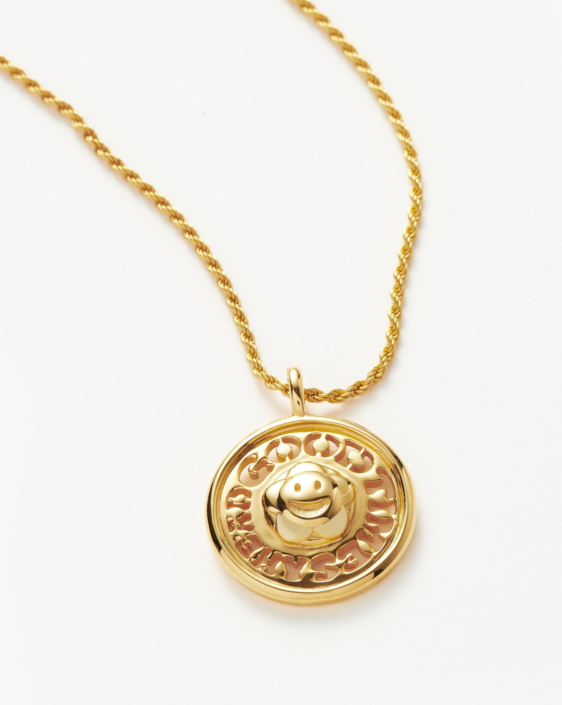 good-vibes-sunshine-medallion-pendant-necklace-necklaces-missoma-867596.jpg