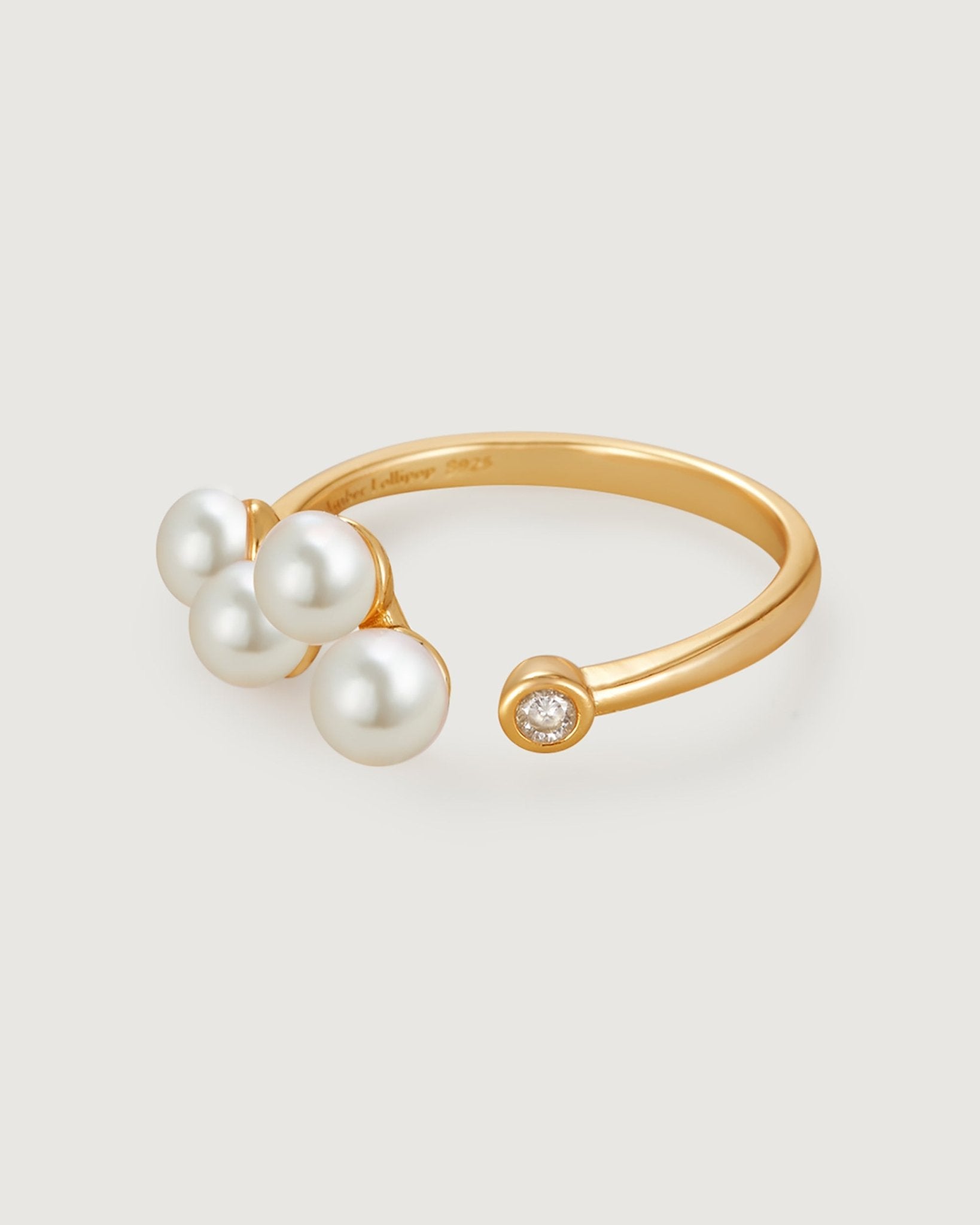 graceful-charm-pearl-ring-447840_13f67139-dfe3-4710-b650-058b0df97bc8.jpg