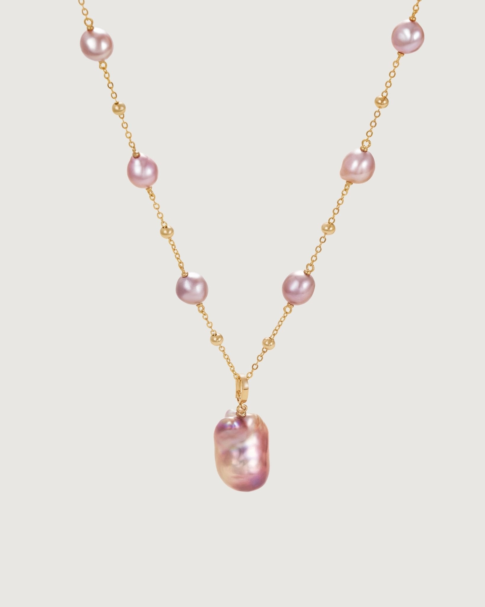 Gypsophila Baroque Pearl Necklace