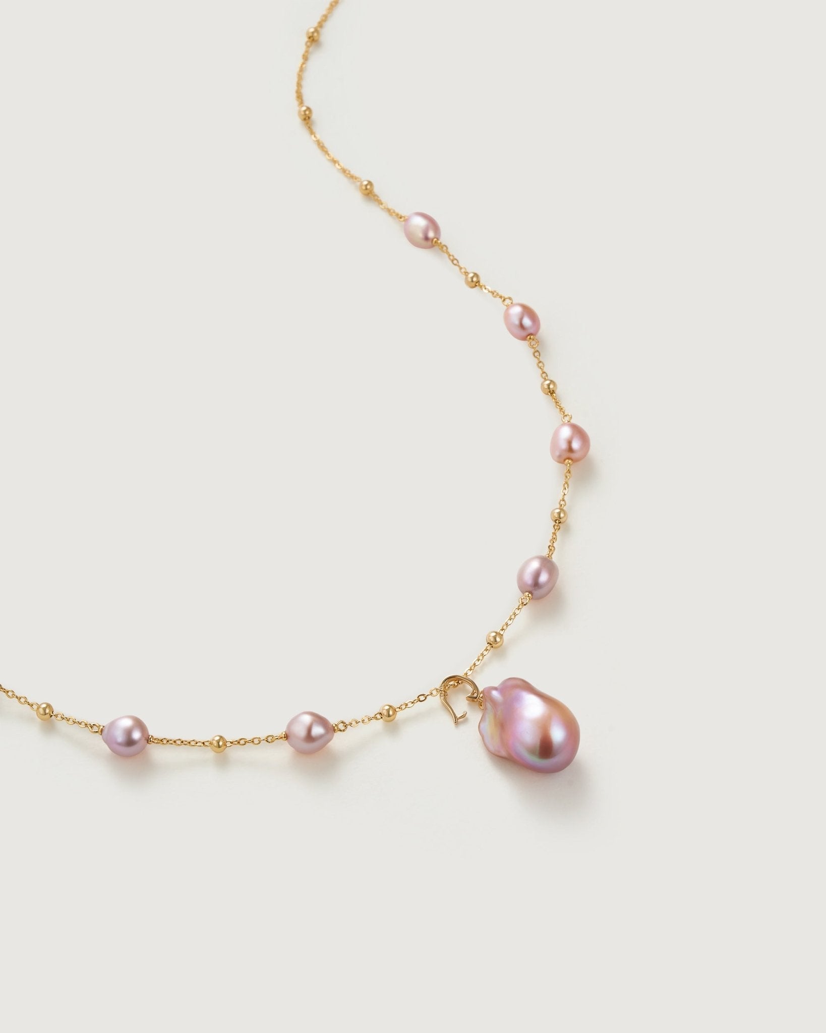 gypsophila-baroque-pearl-necklace-681500_e6101f34-284c-4abf-87d6-c7c678f080e4.jpg