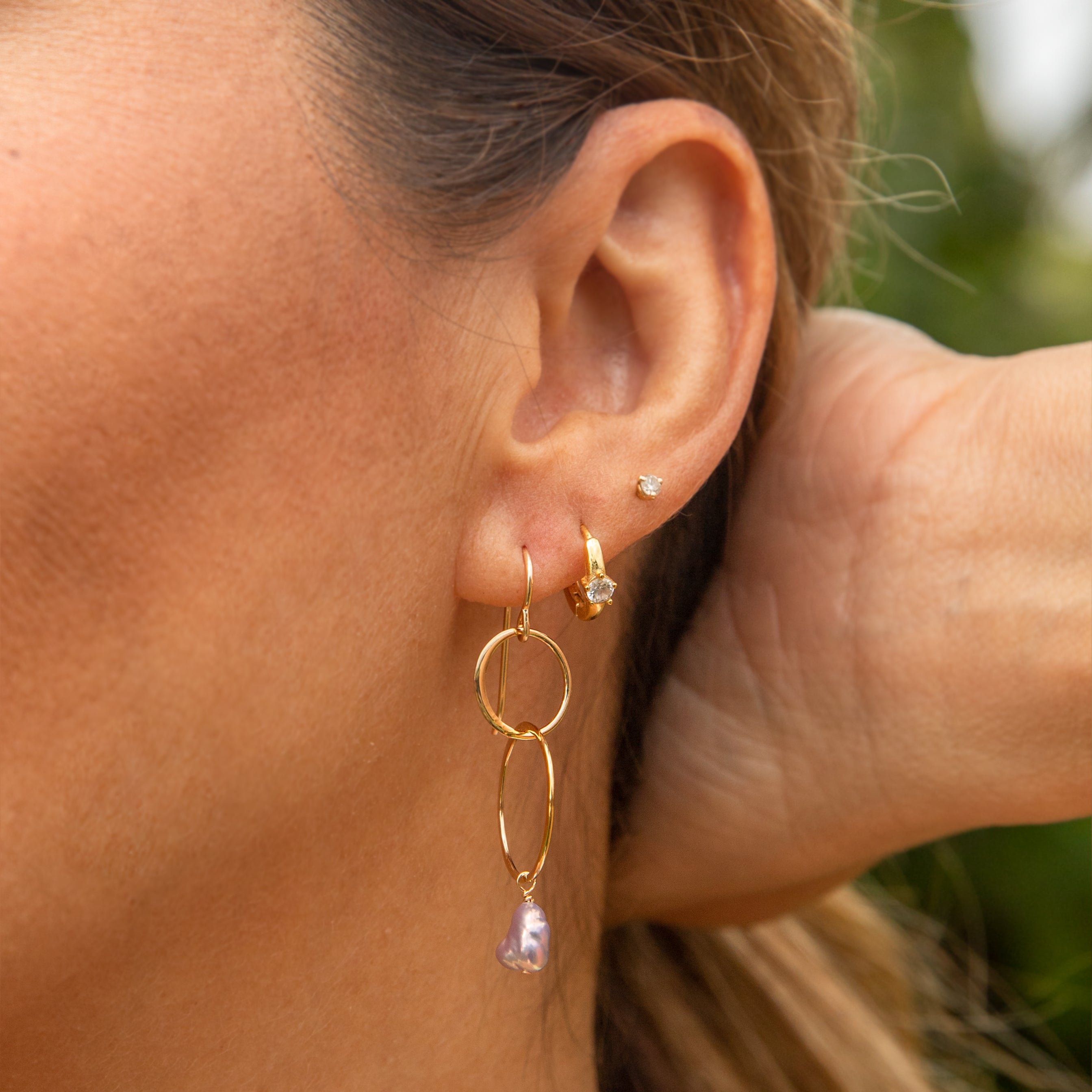 'Elua Pink Keshi Pearl Hoop Earring