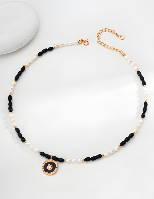 Natural Pearl and Black Onyx Pendant Necklace 1