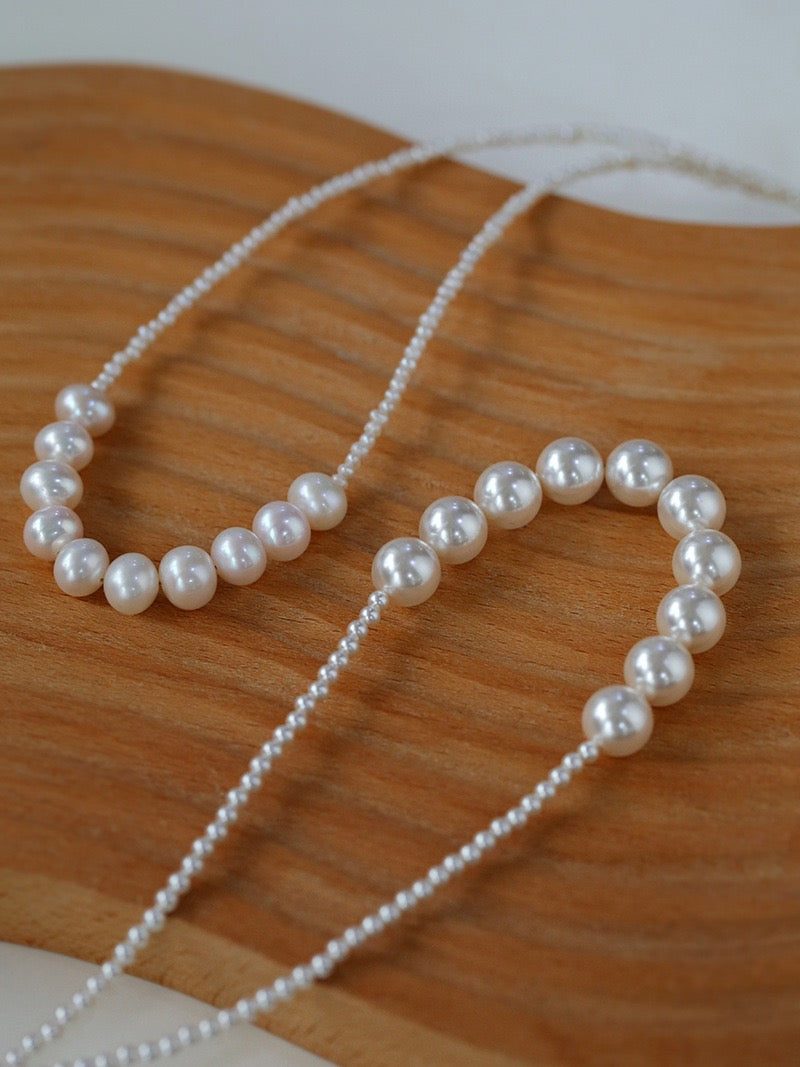 Pearls Beaded Pendant Necklace