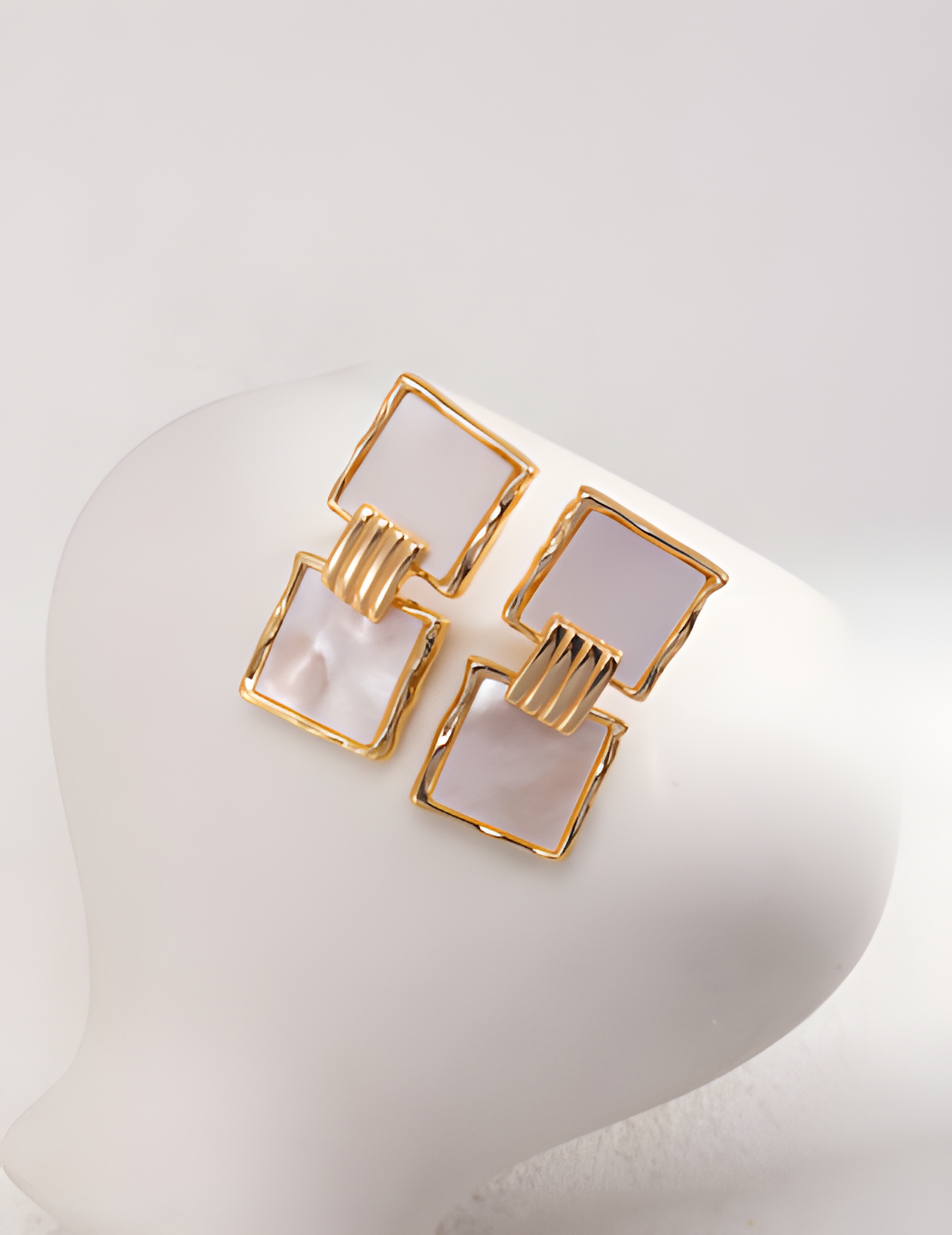 Elegant Square Shell Earrings 1