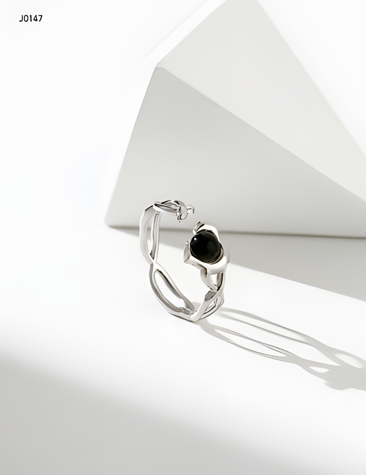 Agate and Onyx Sterling Silver Ring 1