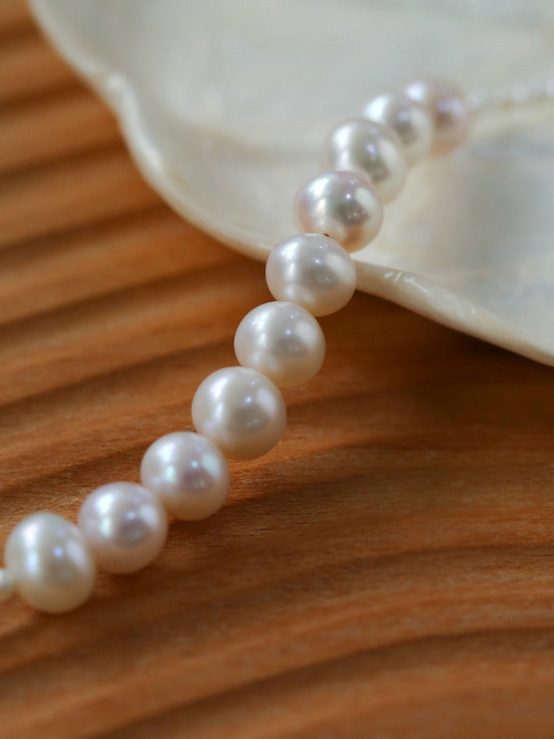 Elegant Pearls Beaded Pendant Necklace Design