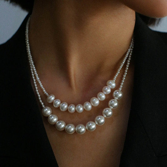 Elegant Pearls Beaded Pendant Necklace Design