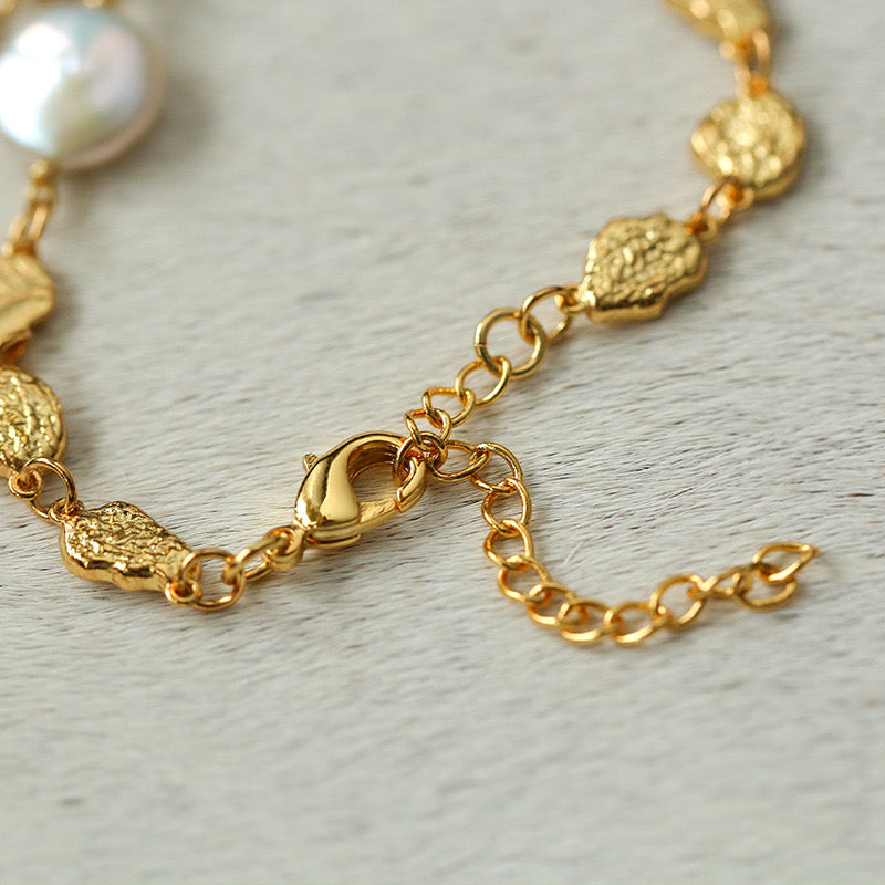 Irregular Gold Coin and Pearl Drop Necklace